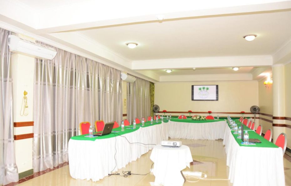 Five to Five Hotel